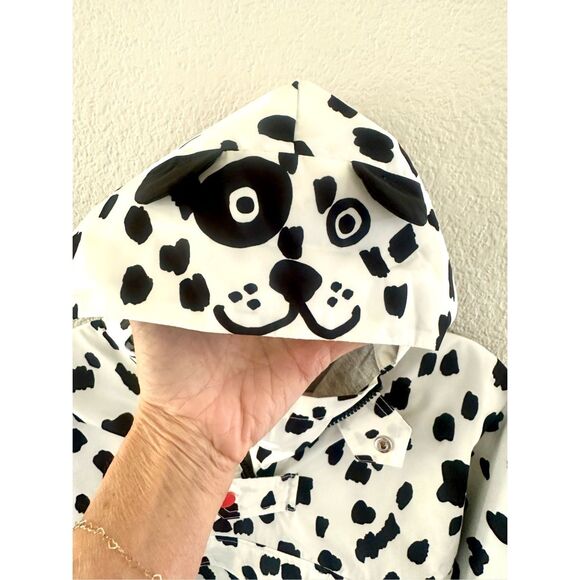 NWT Stella McCartney Kids Dalmatian Print Hooded Rain Poncho.  Size 4 - Picture 4 of 10